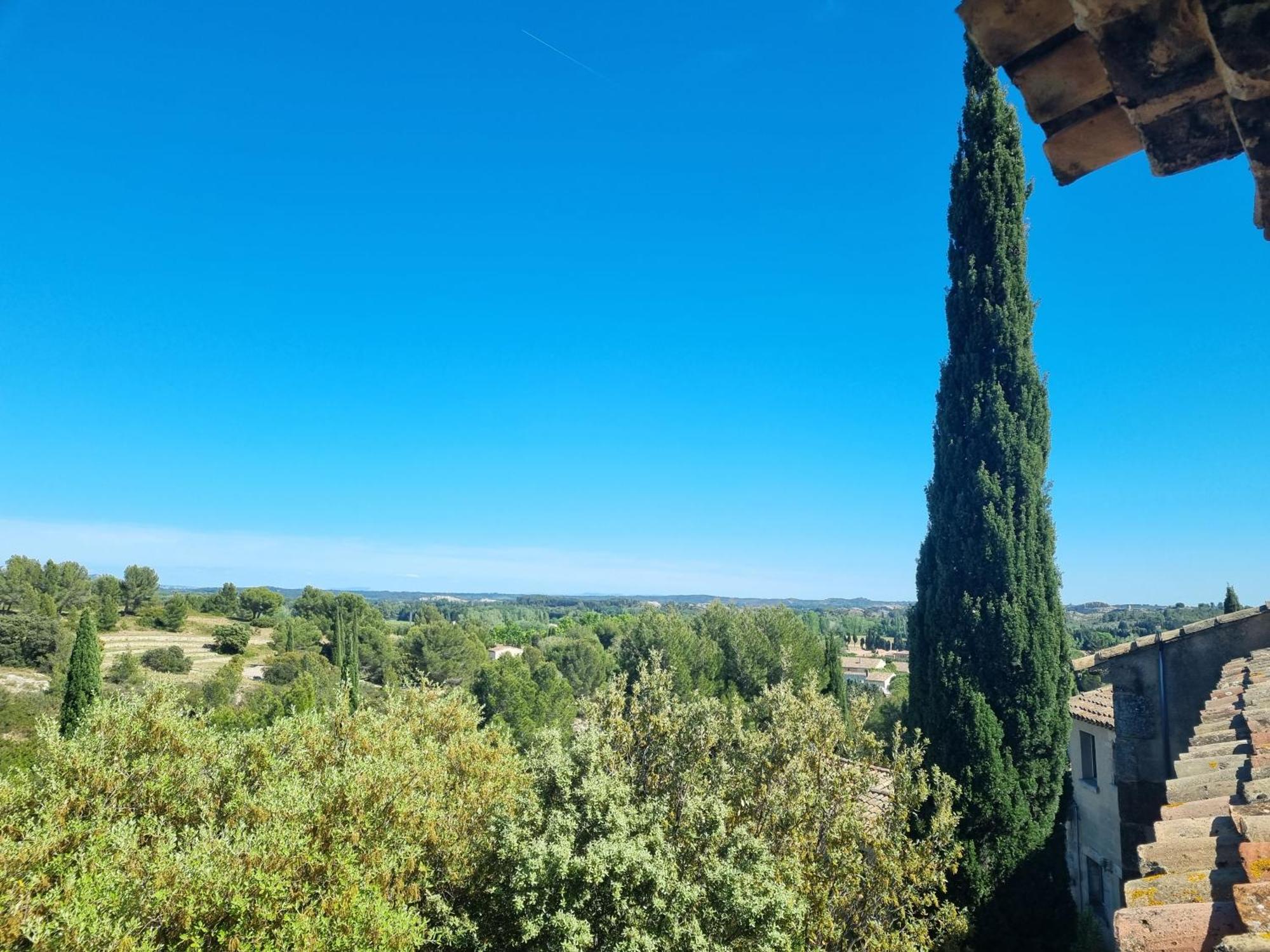Les Garrigues De La Vallee Des Baux Paradou Bagian luar foto